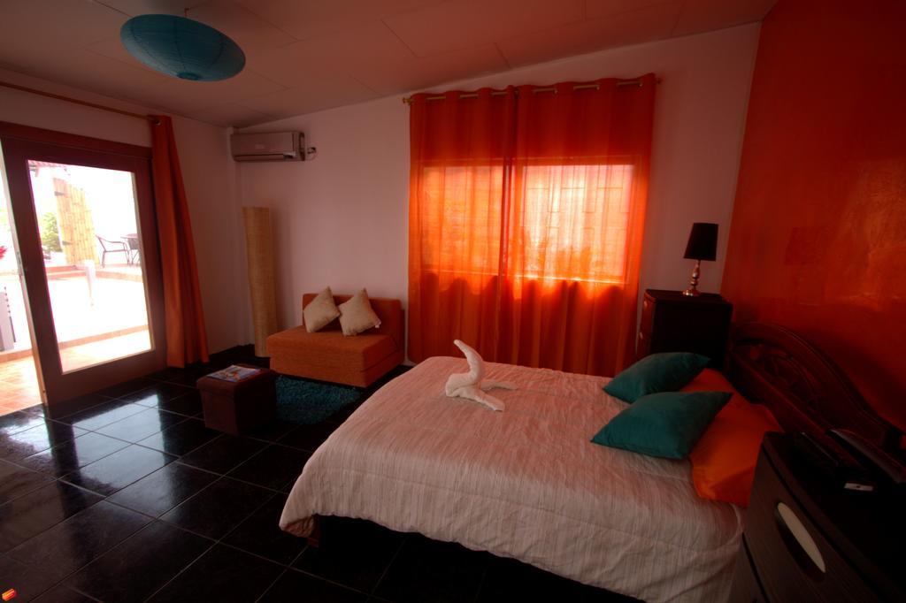 Hotel Zurisadai Puerto Ayora  Exterior foto