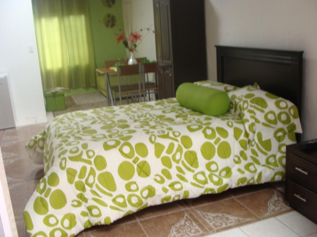 Hotel Zurisadai Puerto Ayora  Habitación foto
