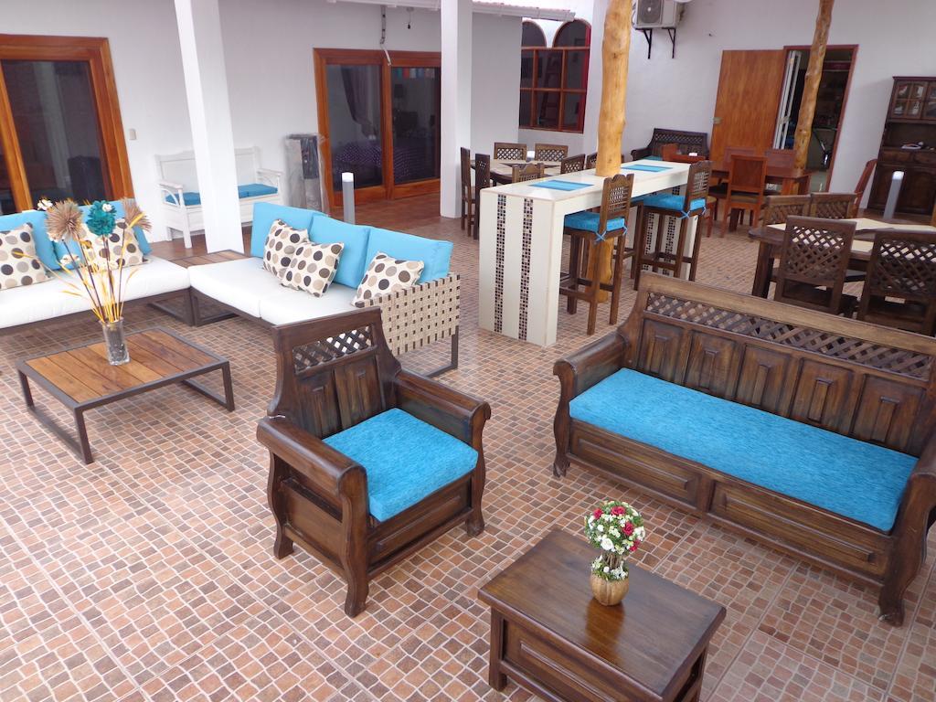 Hotel Zurisadai Puerto Ayora  Exterior foto