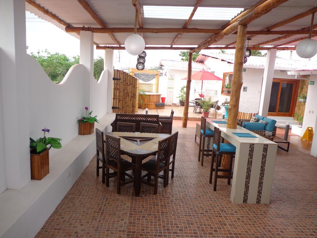Hotel Zurisadai Puerto Ayora  Exterior foto