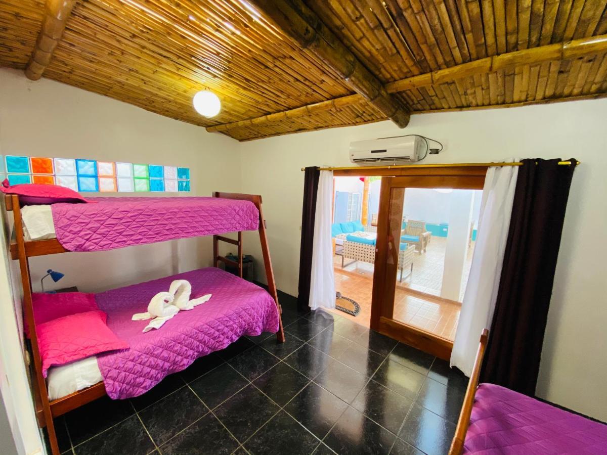 Hotel Zurisadai Puerto Ayora  Exterior foto